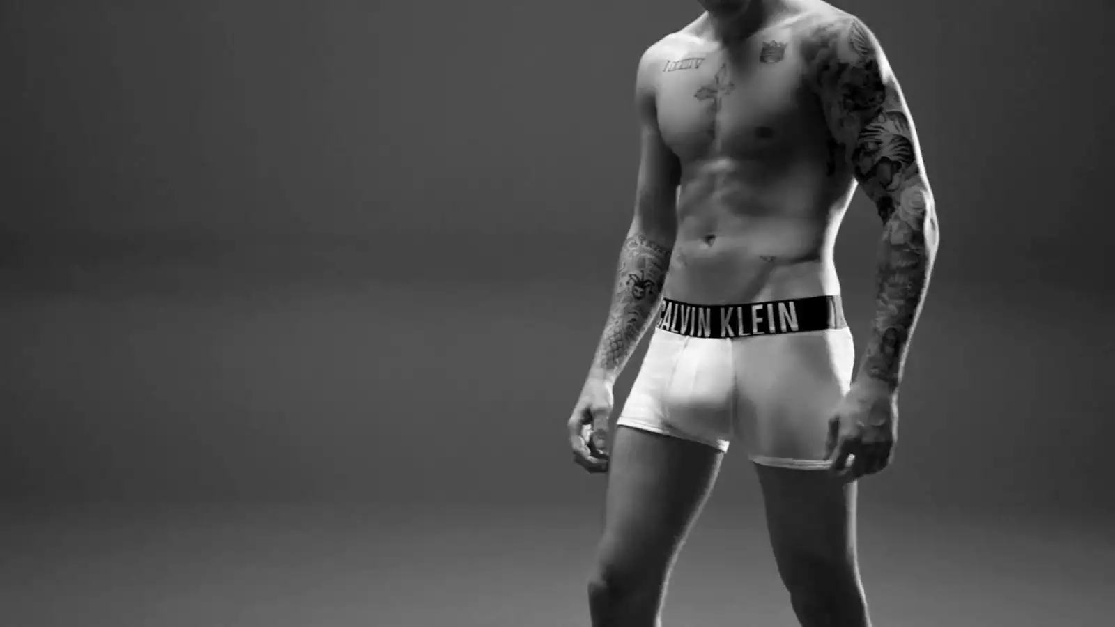 Anthony Michael Hall's Big Bulge: a Gay Male Fantasy Come to Life!