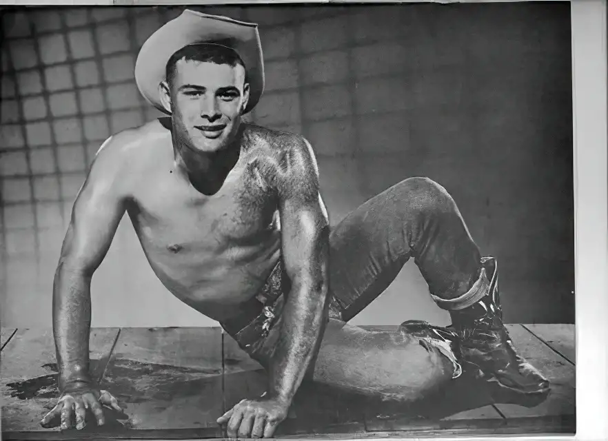 4. From James Bond to Gay Male Fantasy: The Transformation of Sean Connery's Image in the World of Lovelorn Adoration