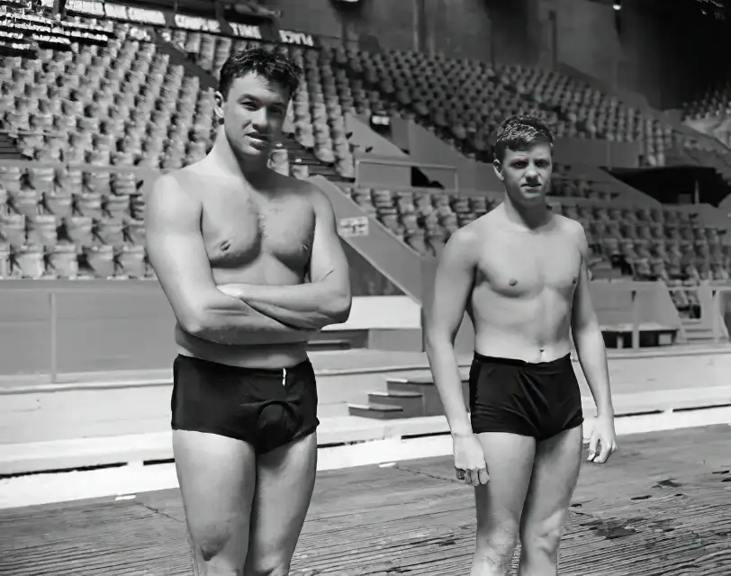 2.‍ The Magical Makeover: Roddy's Unapologetic Style Evolution from Shy Bazaar Boy to Sexy Showstopper