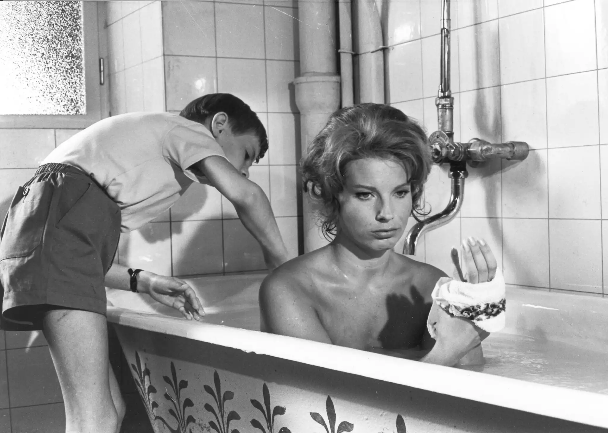 2. Ripe for a Taste of Tinseltown: HGTV's Lip-Smacking Stars