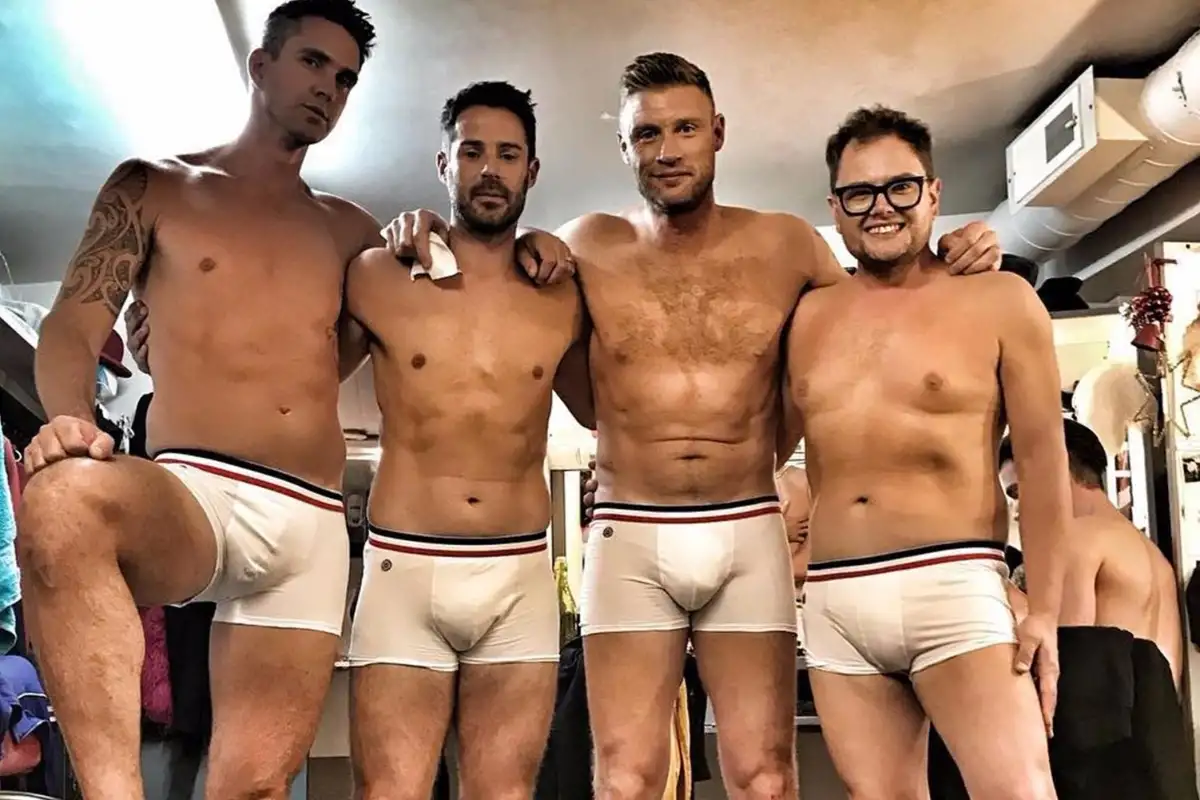 Noah Centineo's ‍Smouldering Physique: ⁤A⁢ Traveler's Guide touetting ⁢the Delectable Delights of a Hollywood Hottie's Hot⁣ body!