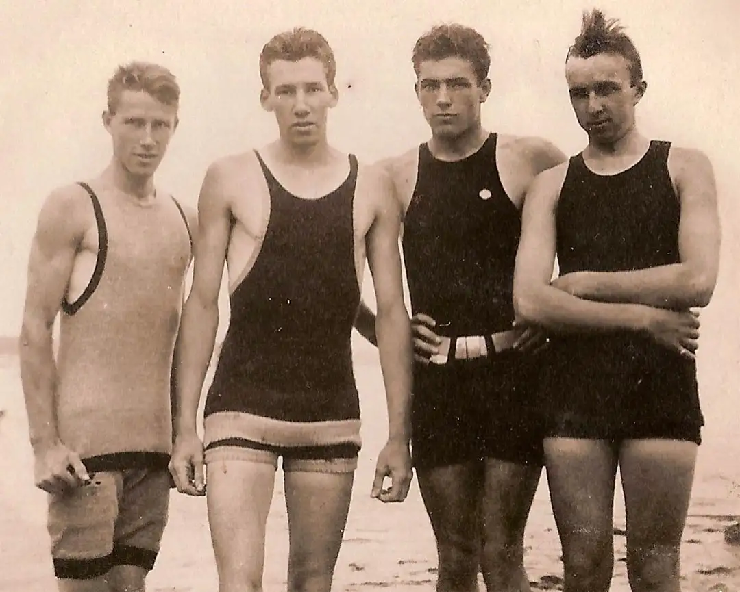 1. ⁢A Goldenrod Ganymede's Uninhibited‍ Pleasures: Debauching with Taylor Kitsch's Enormous CoPrimary Recommendation: Tantalizingly Tease the Tip⁢ for Maximum Bliss