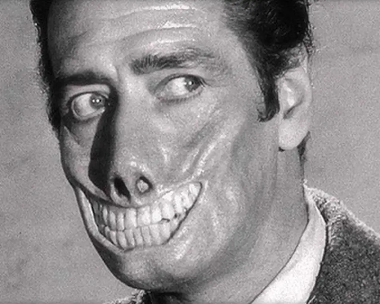 C'est La Vie En Kingdom: The Inevitable Downfall of a Royal Leader