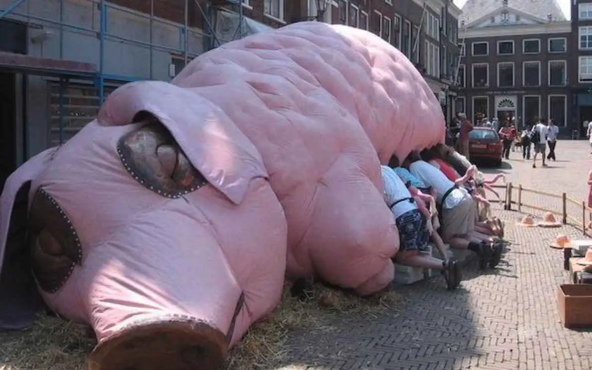 The Parody-Off: Al Yankovic's Weirdest Creations (Why We Love 'Bad Hair ⁤Day' Way Too Much)