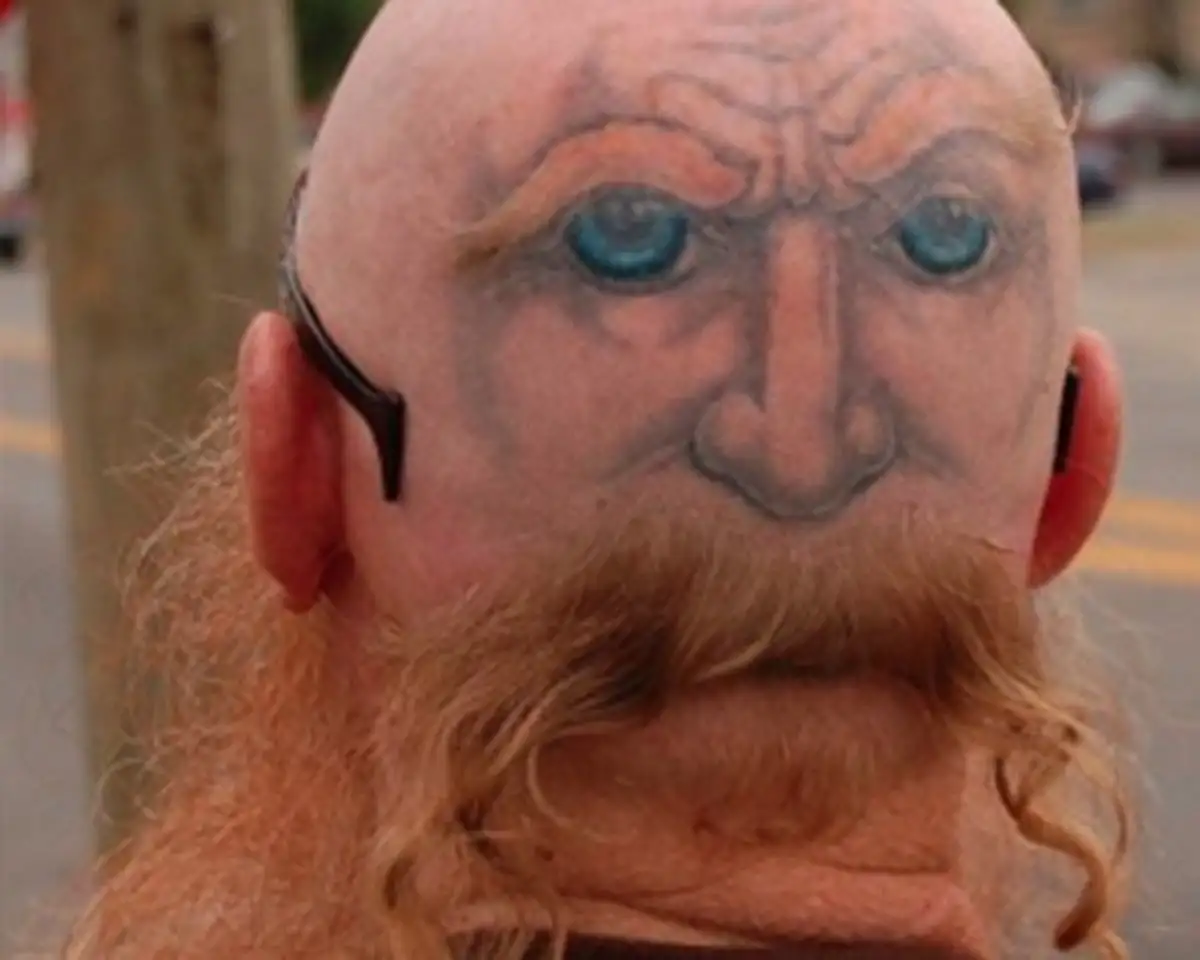 2. When Freak Flights Collide: A Psychoanalysis of ⁢Airport Madness