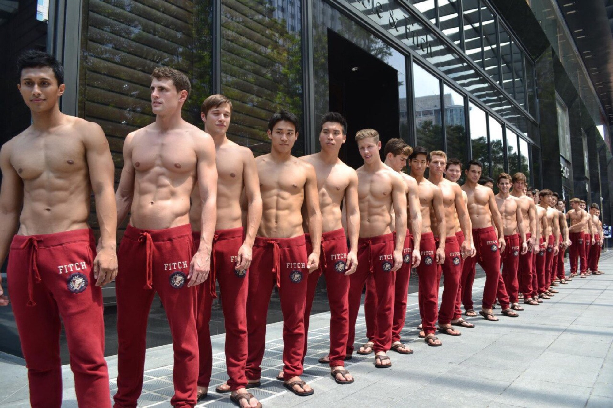 Chiseled Abs & Pouting Lips: The Power ⁢of Provocation