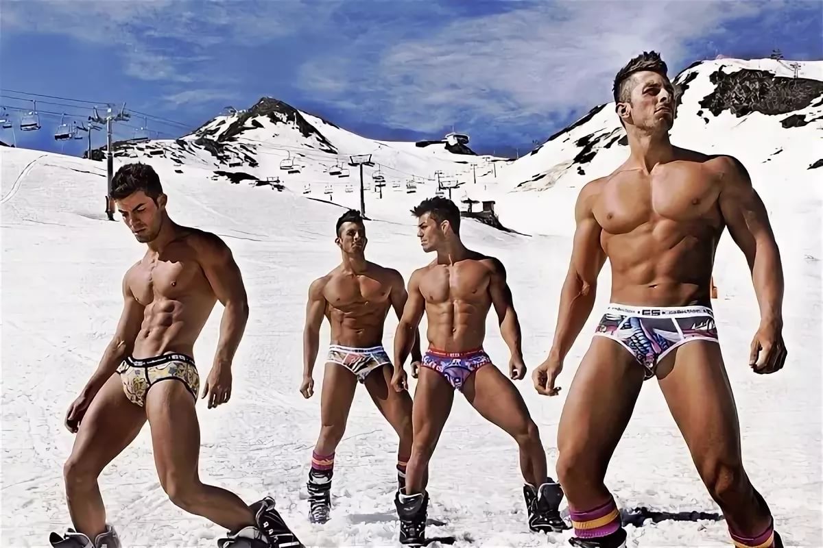 3. Admirers Everywhere: So Vibrant, So Sexy, So Gay!