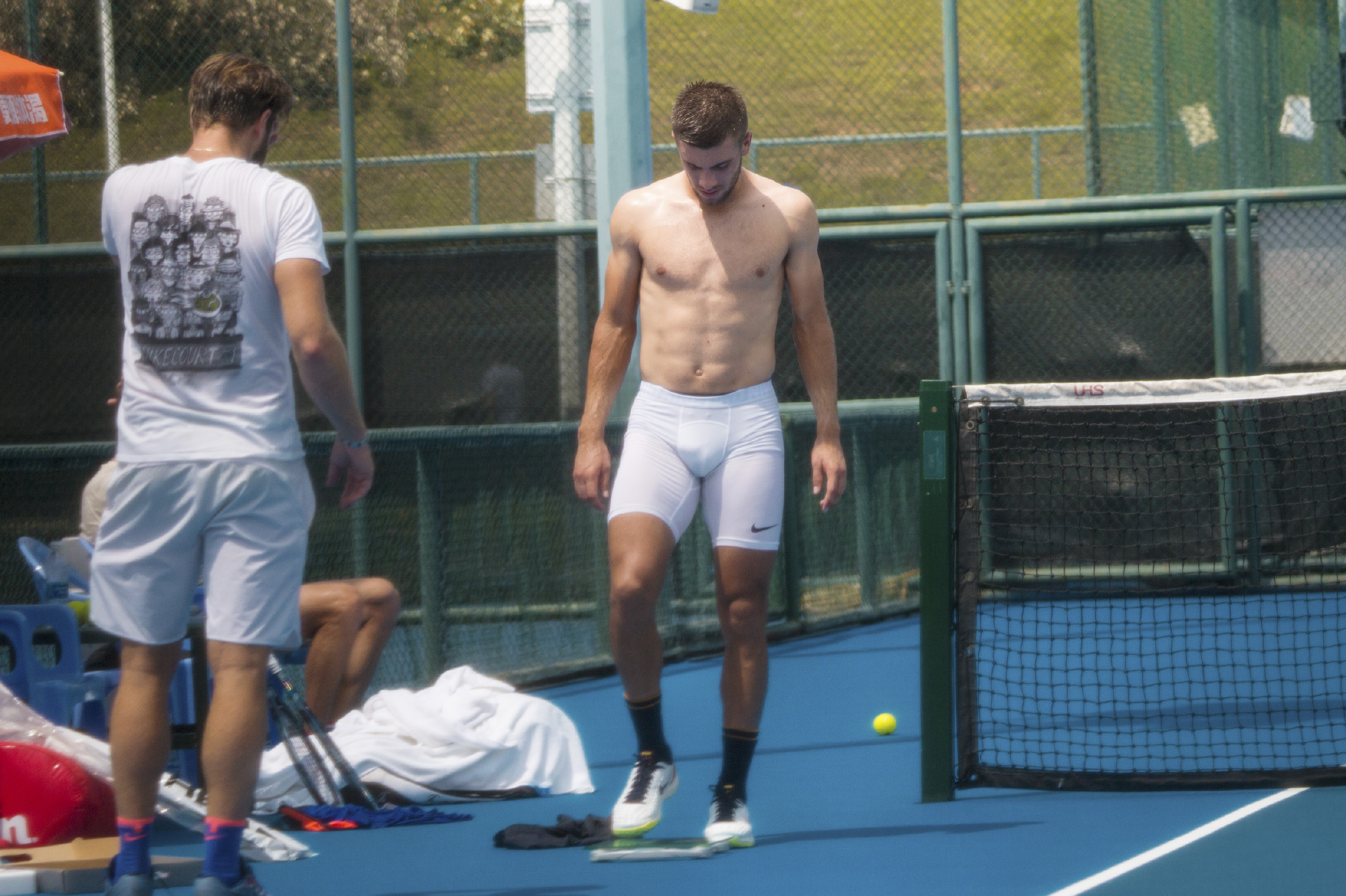 Peekaboo Perfection: Teasing Briefs for Titillating Sun-Drenched Days