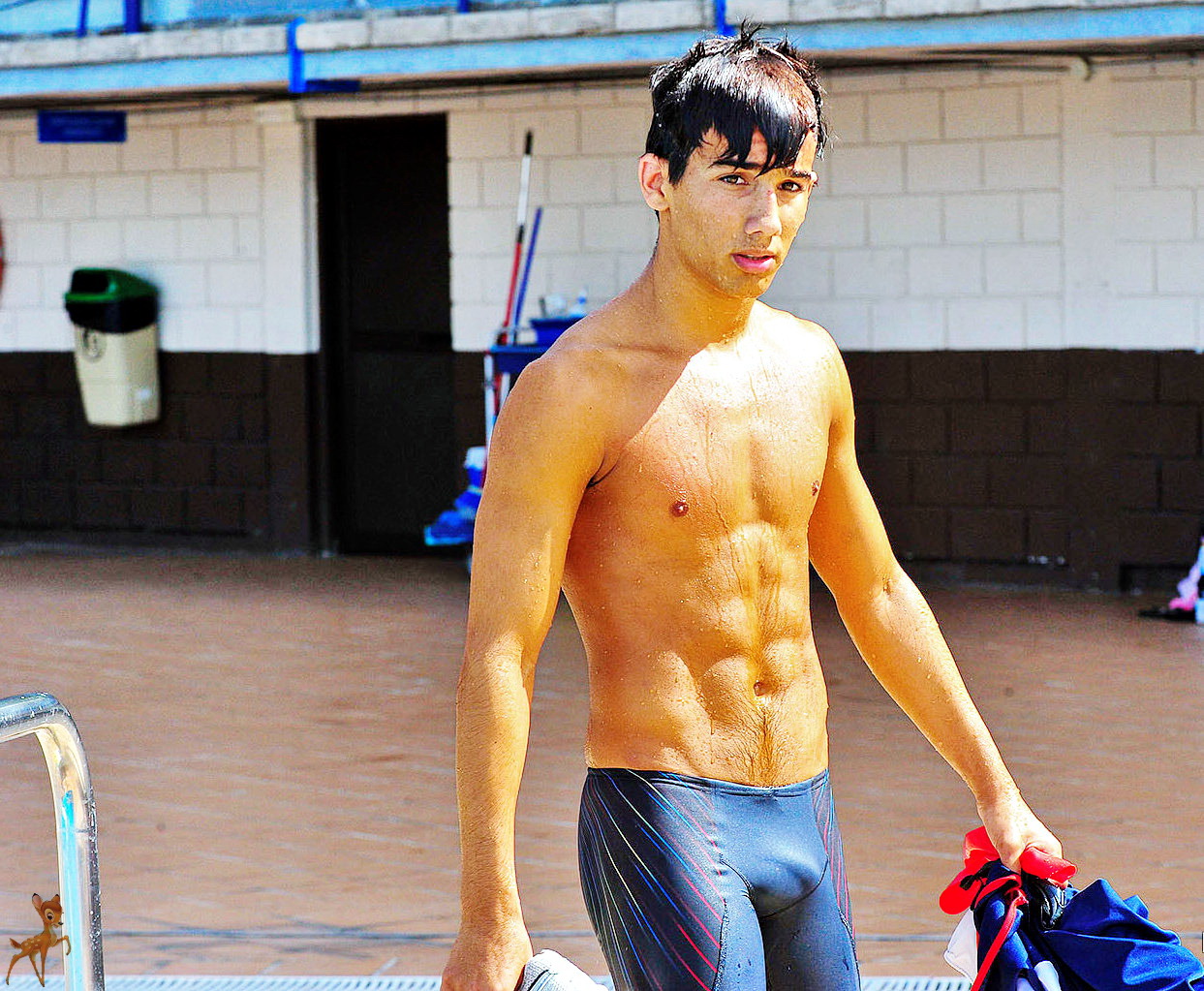 Sizzling Speedos: A Rear-End Revolution!