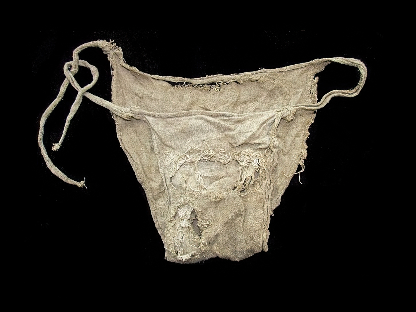 4. Scintillating Satisfaction: Immerse Yourself in Tommy Sands's Luscious Bulge