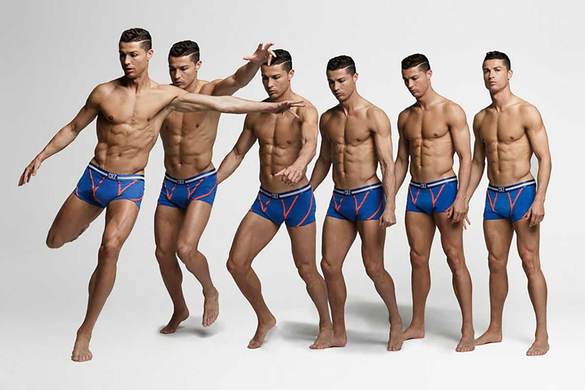 4. Lip-Smacking Thrill From Davy's Heavenly Big Bulge
