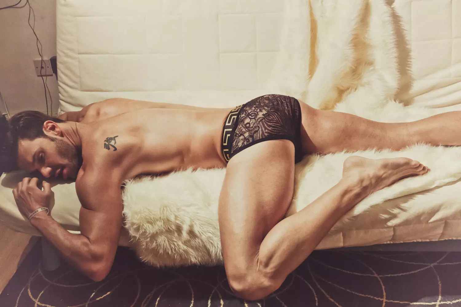 1. Bigger Is Better: Exploring Klaus Meine's Bulge