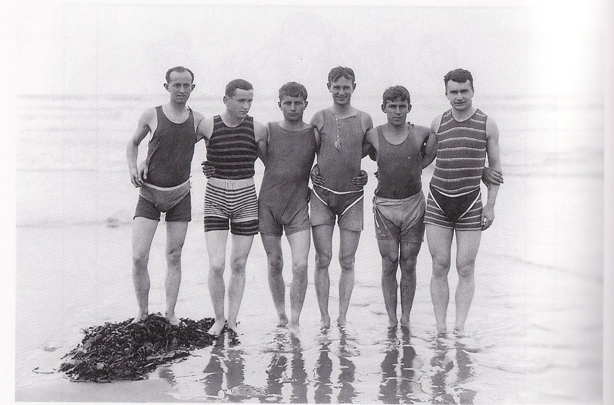 1. Kevin DuBrow: The Sultry Sex Symbol