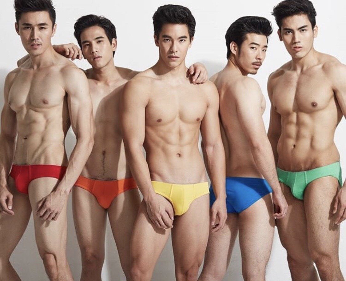 2. Peeking at Finn's Buns of Steel