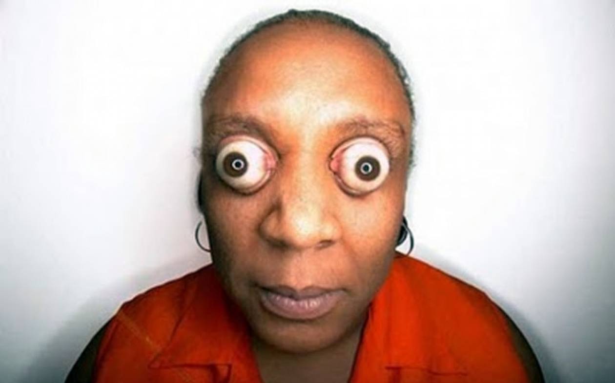 2. Embrace⁤ the ​Quirks:‍ A Survival Guide to Navigating the Surreal World of Walmart's ⁤Photography Department