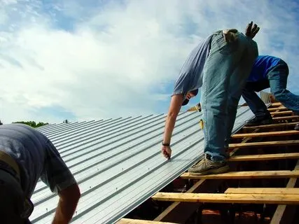 The Benefits of Working with Trusted Amish Roofing Contractors