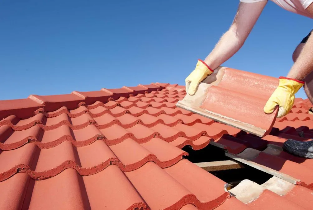 Expertise⁤ in Roof Repairs and Replacements