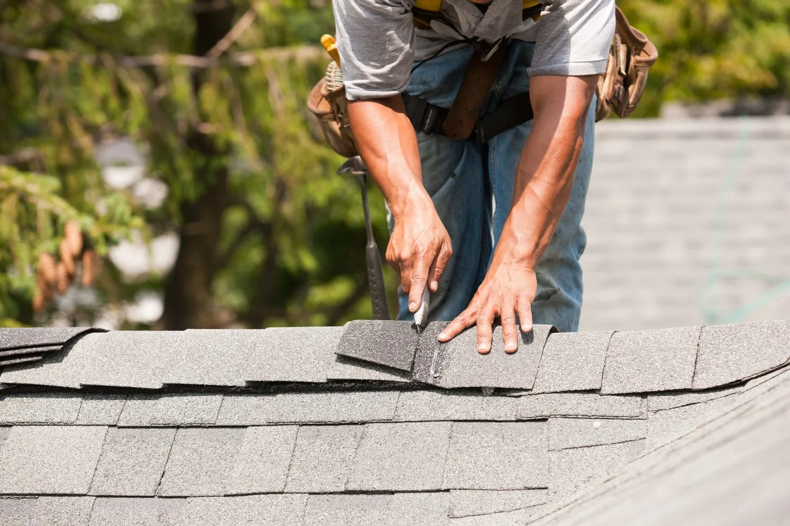 Identifying Common Roof Repair Issues in​ Garden Court