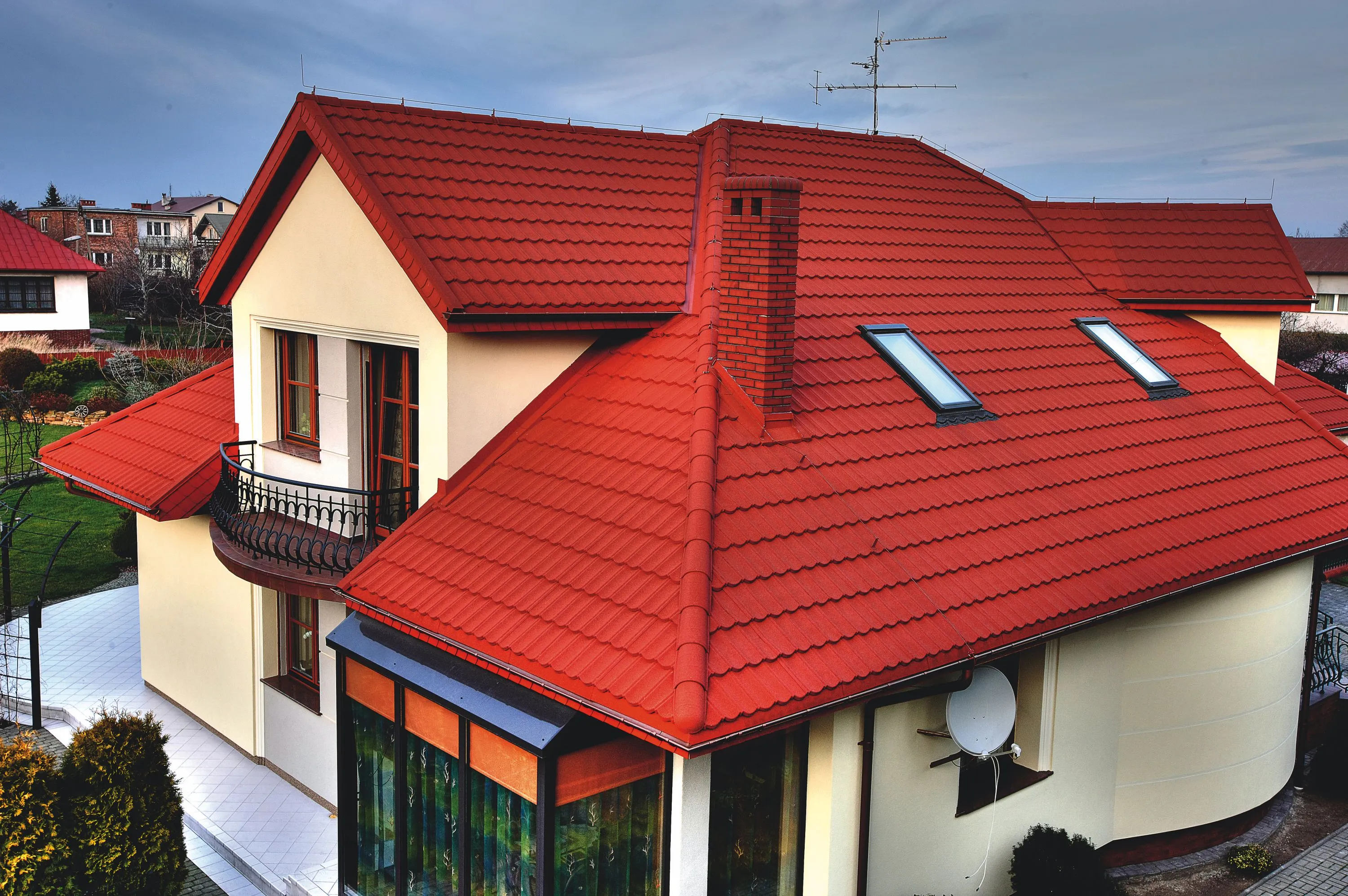 What to Look for When Hiring a Local Roofing Professional